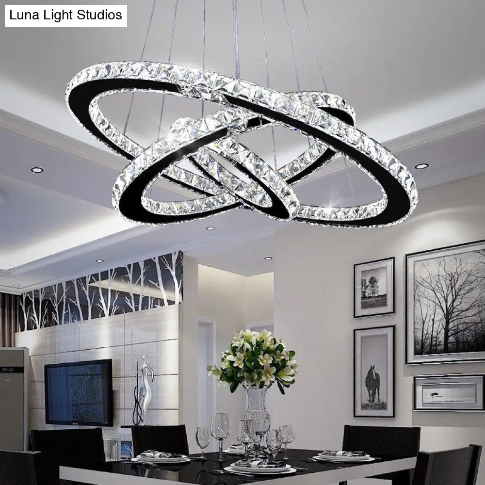 Oversized Chandeliers as a Statement Piece in Living RoomsOversized Chandeliers as a Statement Piece in Living RoomsStainless Steel Interlace Rings Pendant Light for Modern Bedrooms Oversized Chandeliers as a Statement Piece in Living RoomsOversized Chandeliers as a Statement Piece in Living RoomsStainless Steel Interlace Rings Pendant Light for Modern Bedrooms
